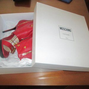 Moschino shoe